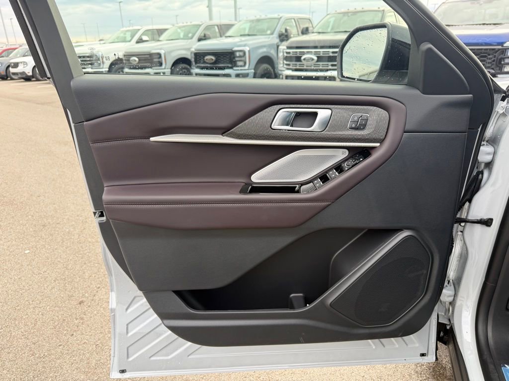 New 2026 Ford Explorer Platinum image 10