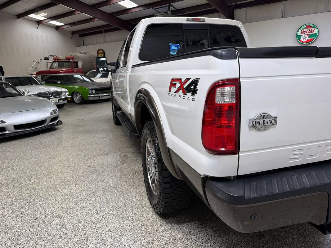Used 2015 Ford F250 King Ranch w/ FX4 Off-Road Package AWD/4WD image 12