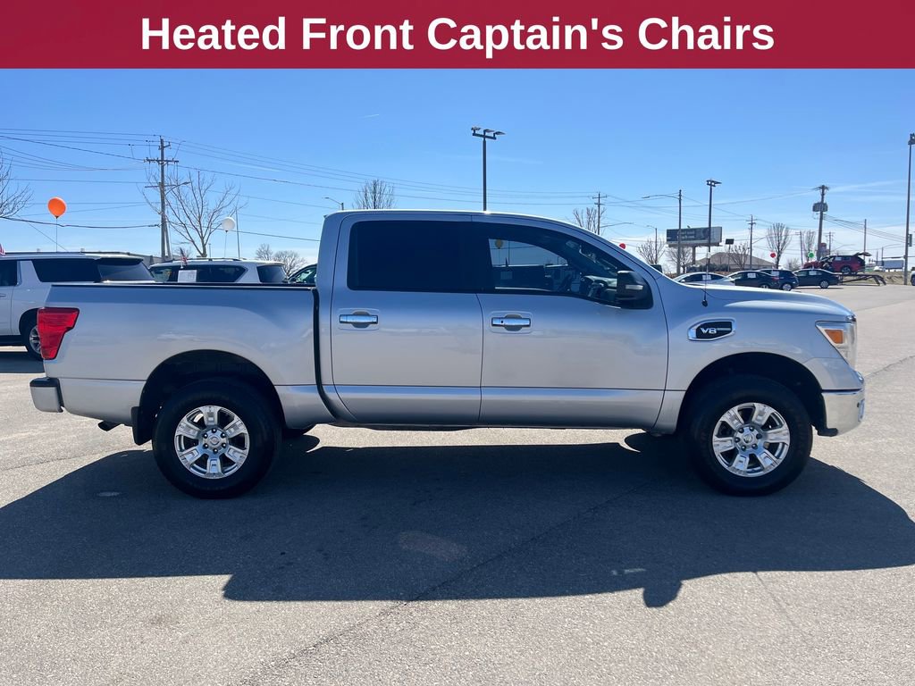 Used 2017 Nissan Titan SV AWD/4WD image 7