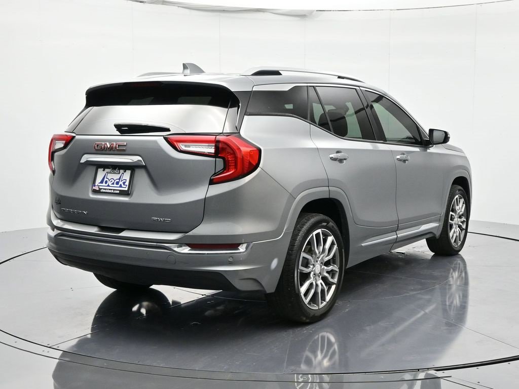 Used 2023 GMC Terrain Denali image 5