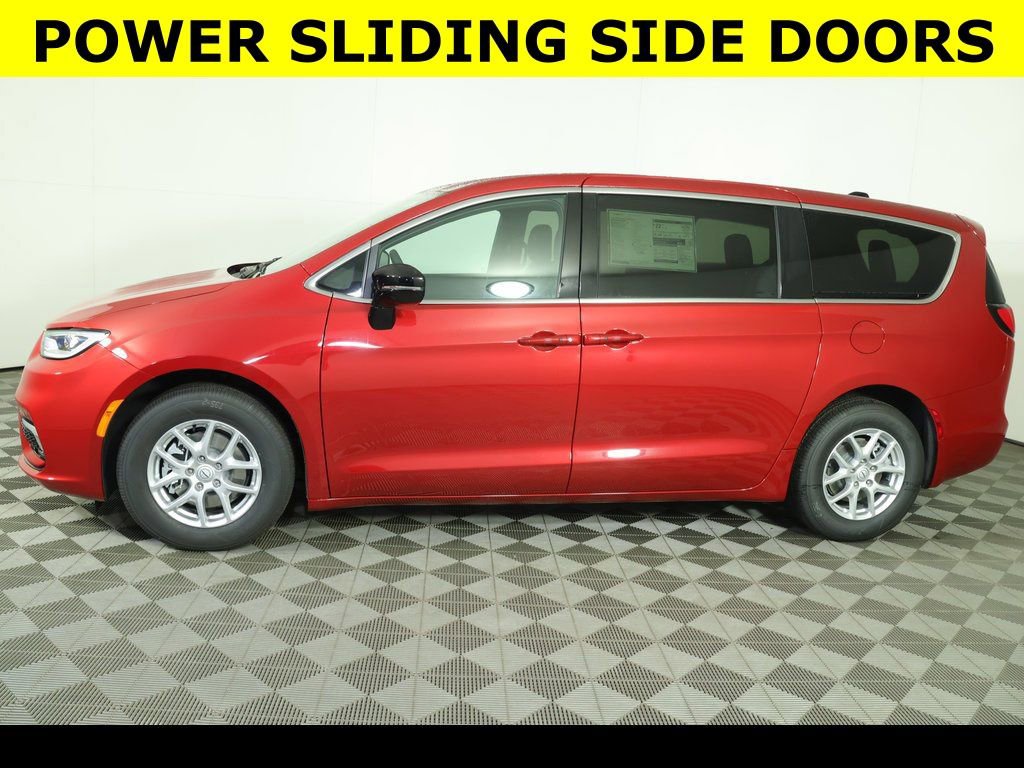 New 2026 Chrysler Pacifica Select image 10