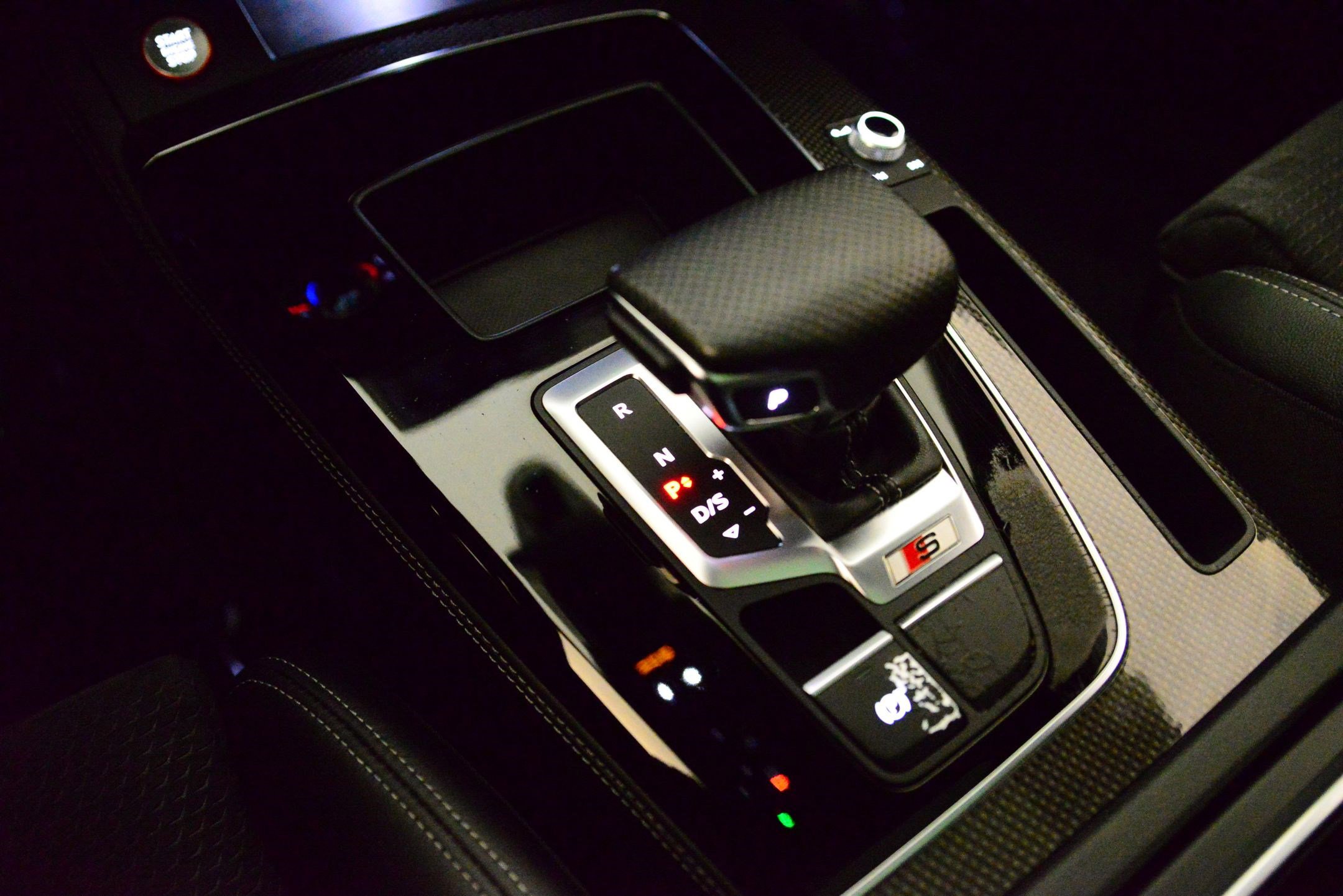 Used 2022 Audi SQ5 Premium Plus w/ Premium Plus Package image 16