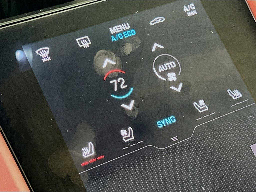 Certified 2022 Porsche Taycan image 23