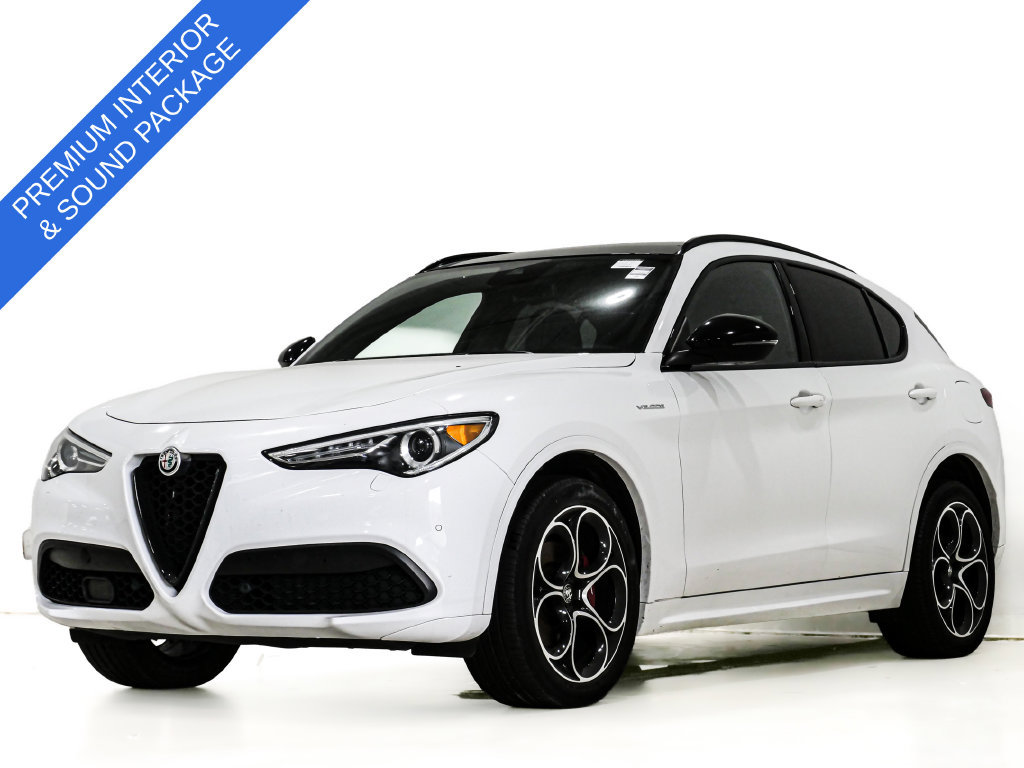 Used 2023 Alfa Romeo Stelvio Veloce AWD/4WD image 3