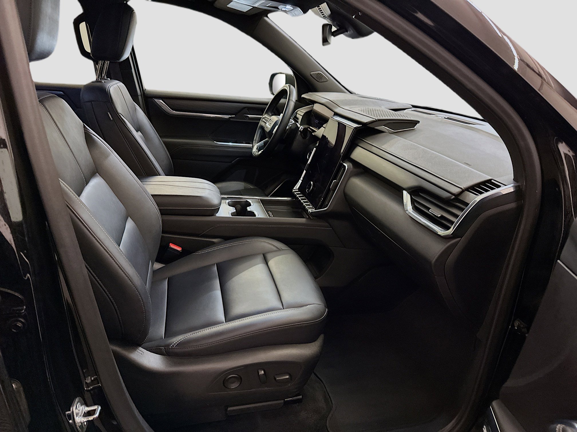 Used 2024 GMC Acadia Elevation image 34