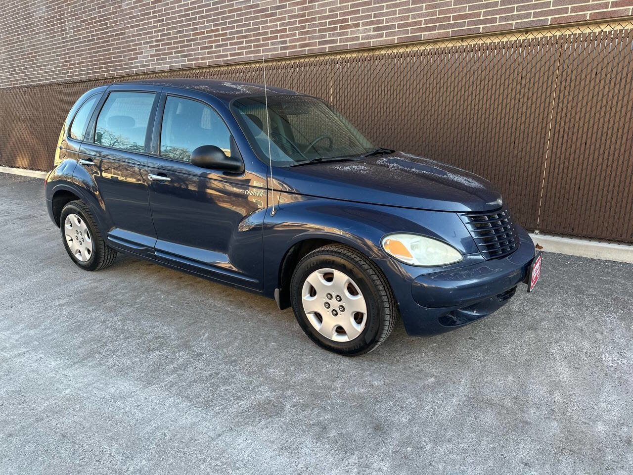 Used 2005 Chrysler PT Cruiser Touring image 2