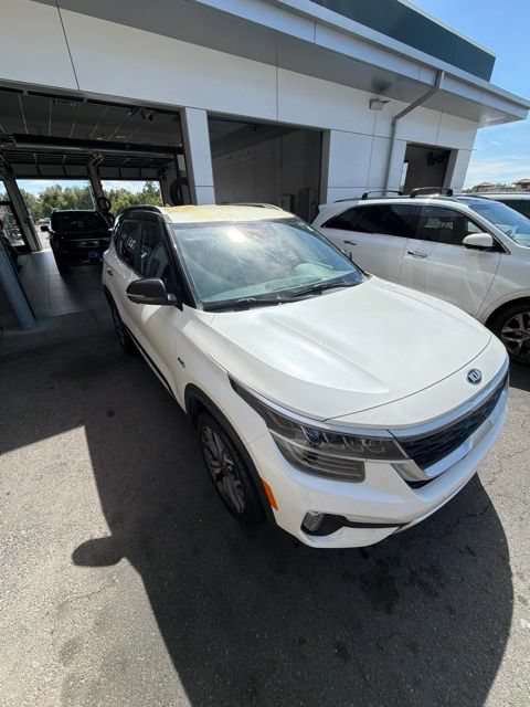 Used 2021 Kia Seltos SX AWD/4WD image 2