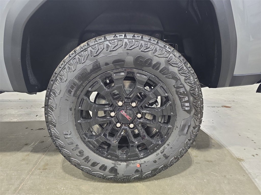 New 2026 GMC Canyon Elevation w/ Convenience Package image 32