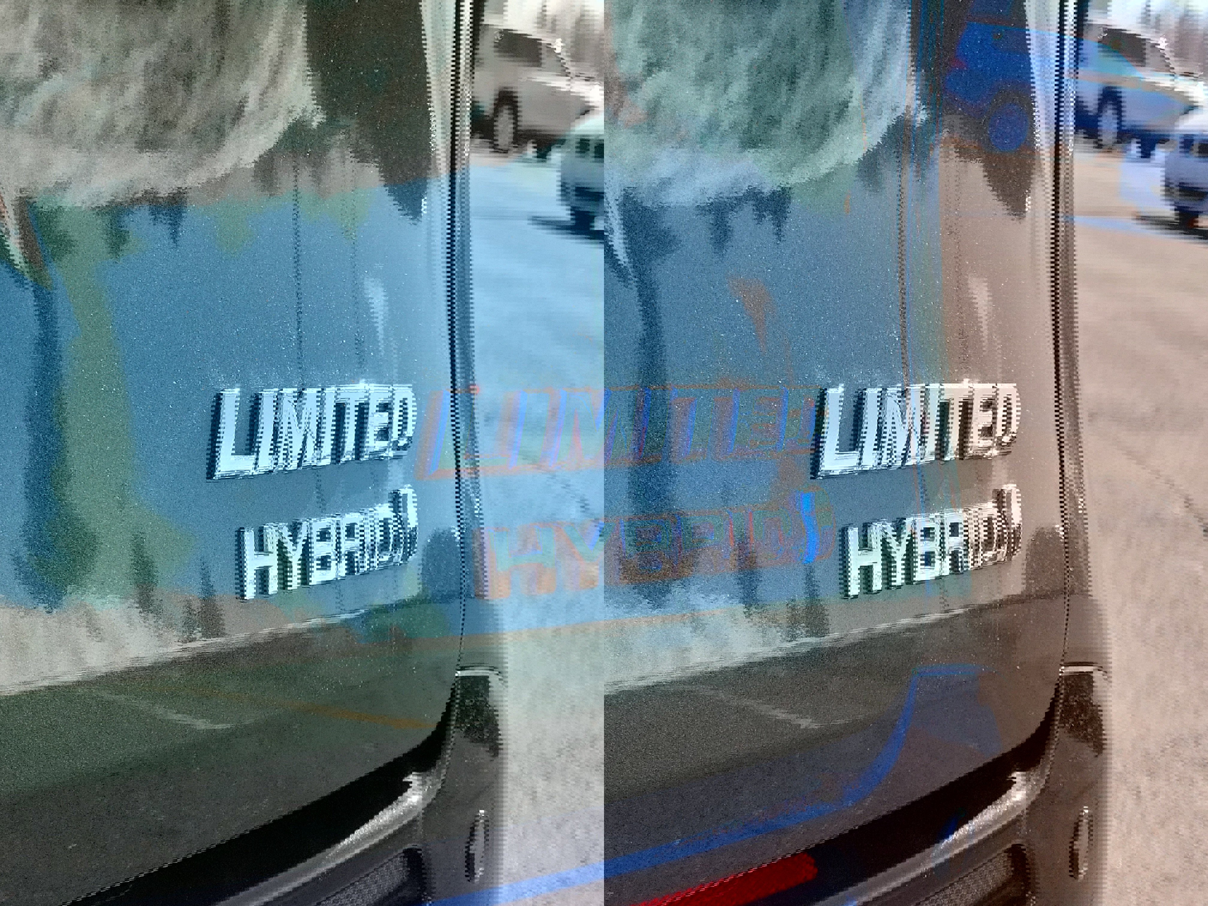 Used 2024 Toyota Sienna Limited image 7