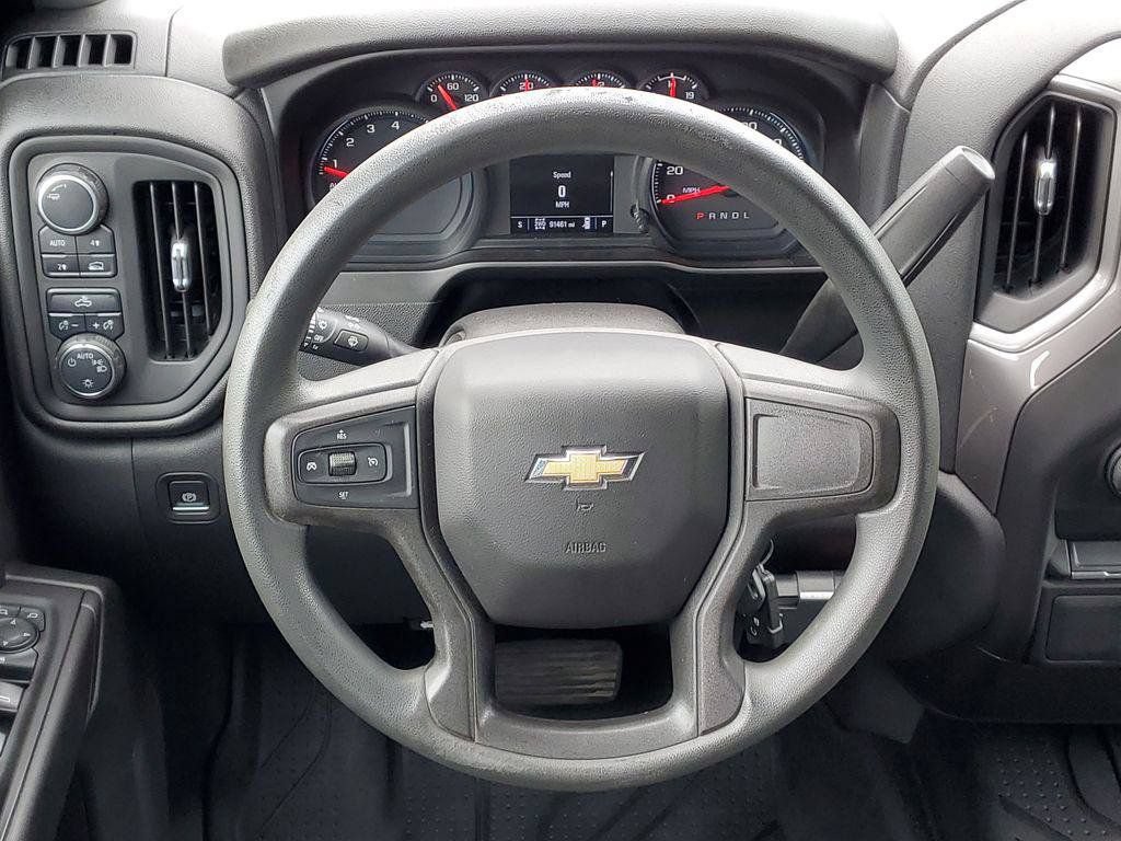 Certified 2020 Chevrolet Silverado 1500 Custom w/ Custom Value Package AWD/4WD image 22