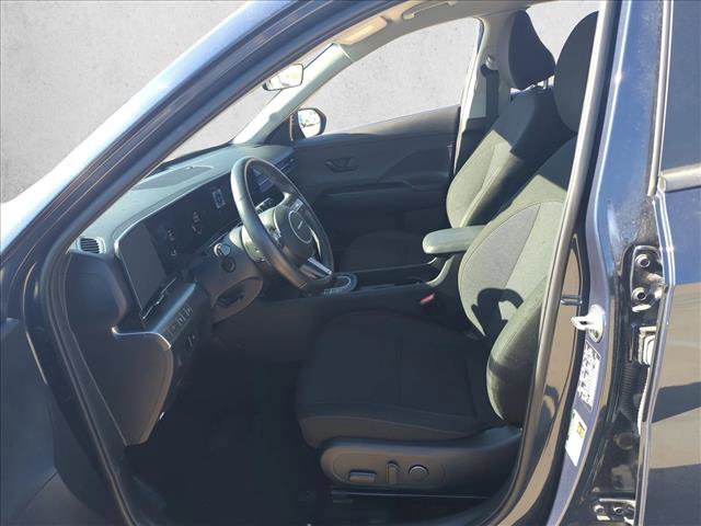 Used 2025 Hyundai Kona SEL image 14