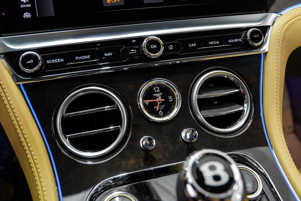 Used 2021 Bentley Continental GT image 27