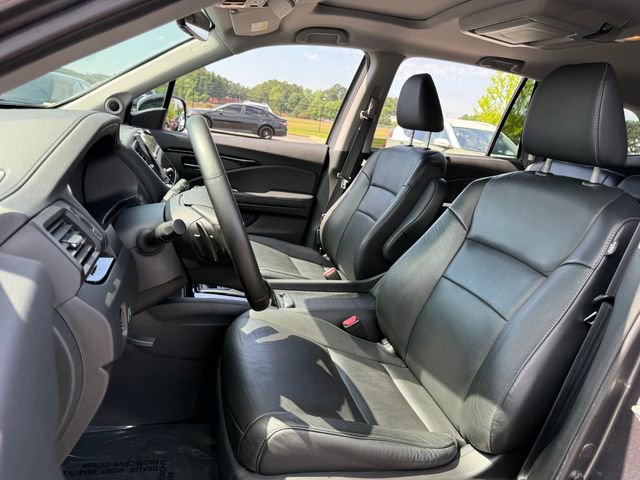 Used 2019 Honda Pilot Touring image 12