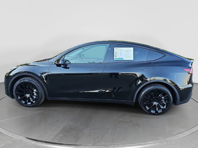 Used 2023 Tesla Model Y Long Range AWD/4WD image 6