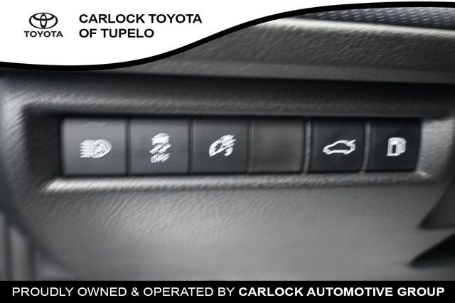 Used 2026 Toyota Camry SE FWD image 20
