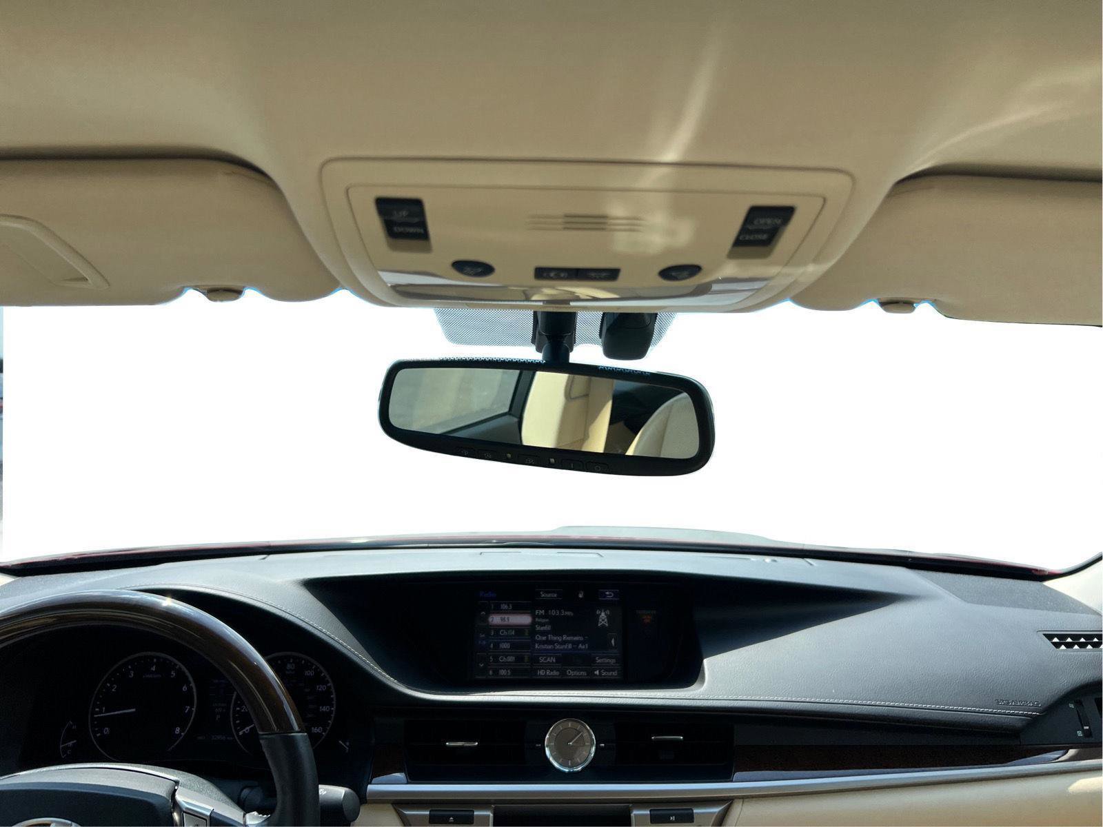 Used 2015 Lexus ES 350 w/ Luxury Package FWD image 21