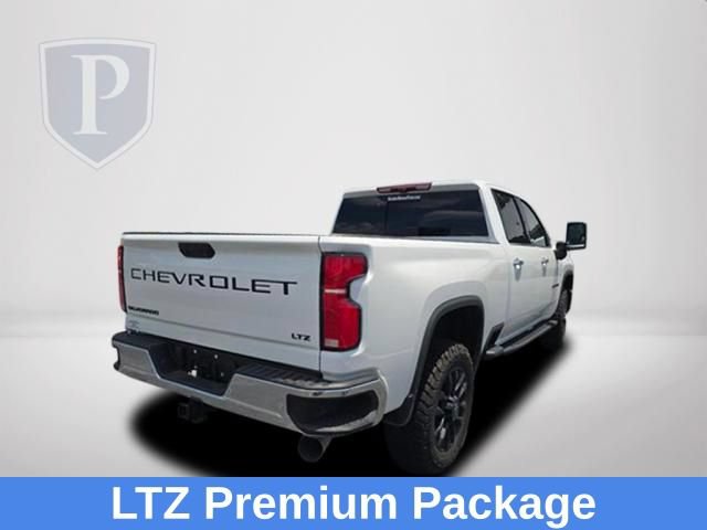 Used 2025 Chevrolet Silverado 2500 LTZ w/ LTZ Premium Package AWD/4WD image 7