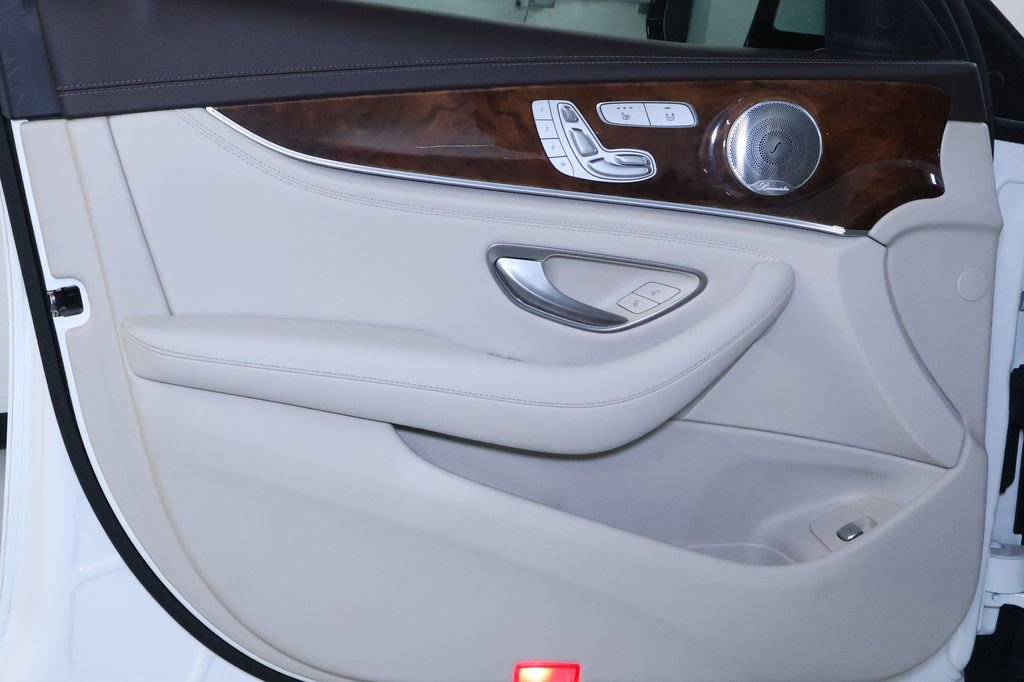 Used 2018 Mercedes-Benz E 300 4MATIC w/ Premium 1 Package image 12