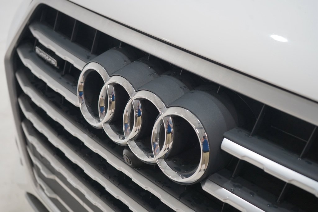 Used 2019 Audi Q7 3.0T Premium Plus w/ Premium Plus Package AWD/4WD image 9