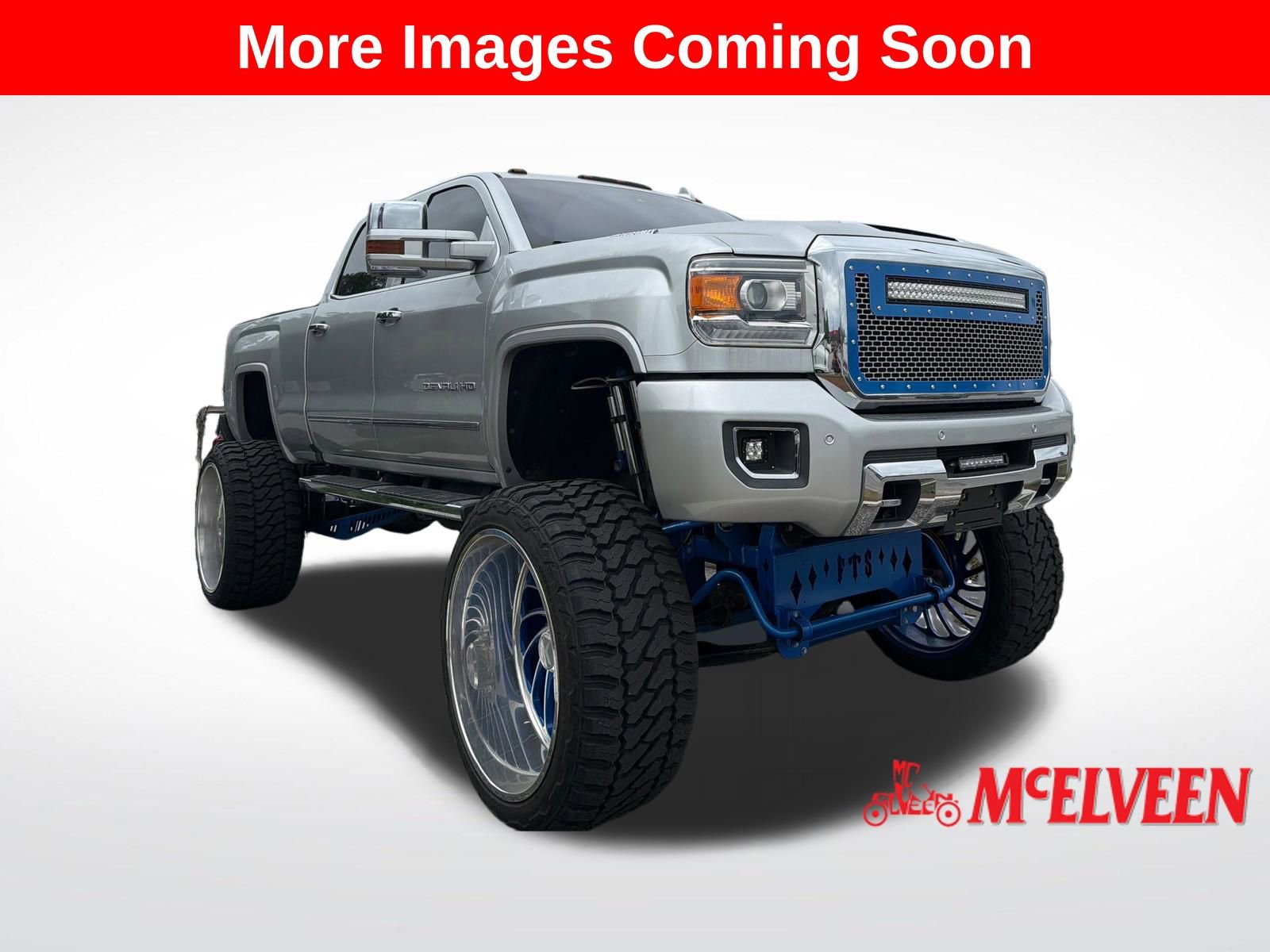 Used 2018 GMC Sierra 2500 Denali w/ Duramax Plus Package AWD/4WD image 4