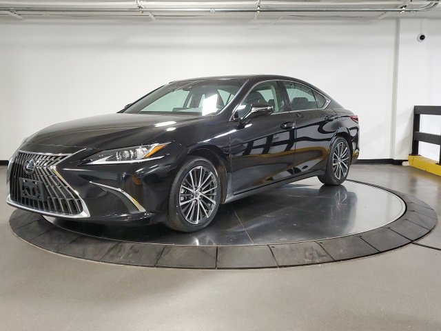 Used 2024 Lexus ES 350 w/ Premium Package FWD image 5