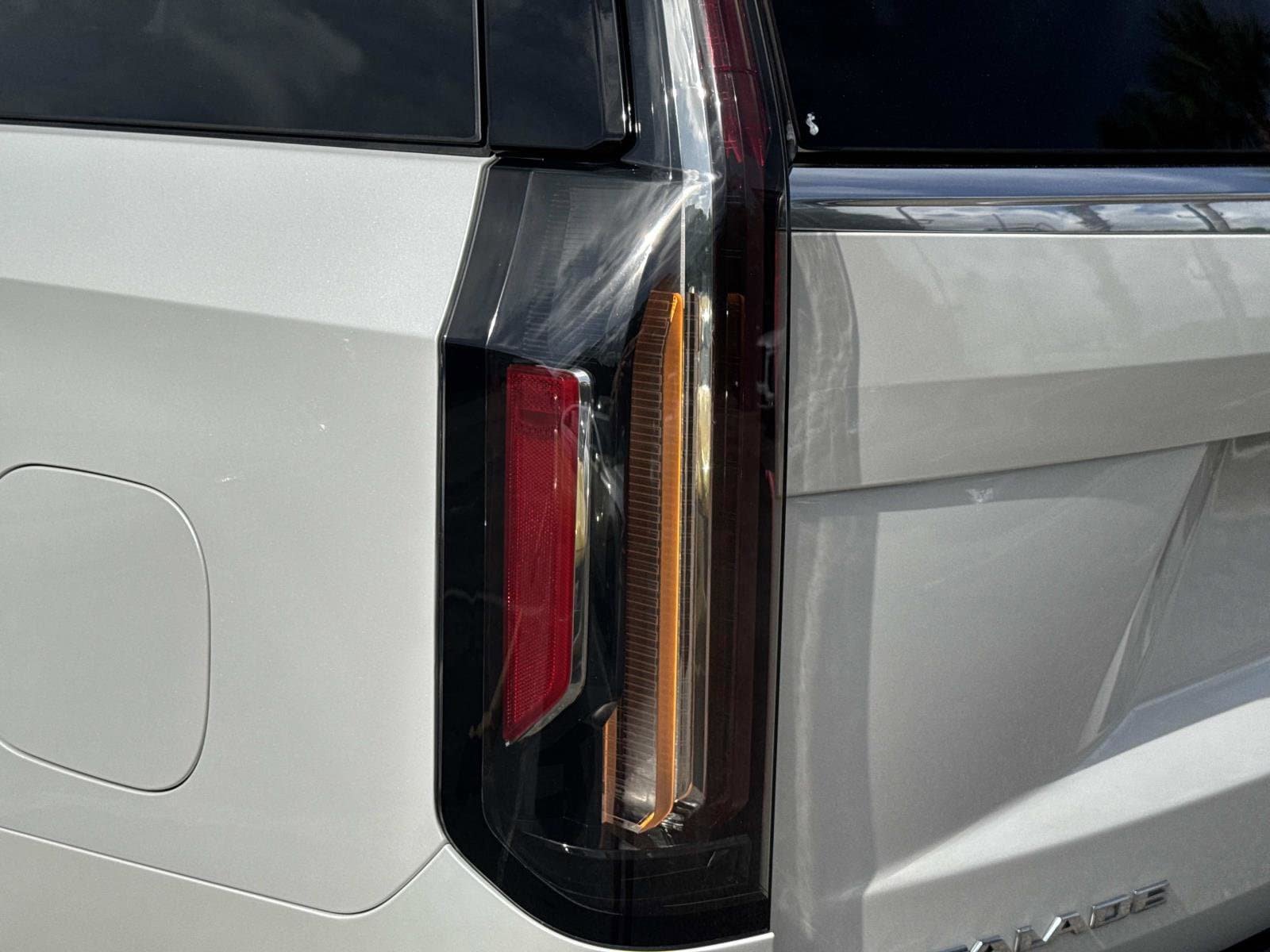 Certified 2023 Cadillac Escalade Premium Luxury Platinum AWD/4WD image 11