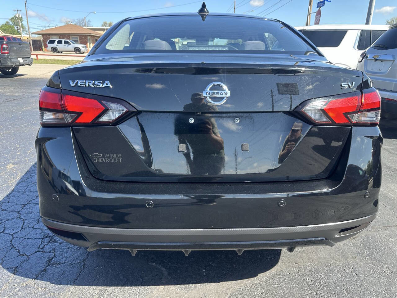 Used 2021 Nissan Versa SV image 8