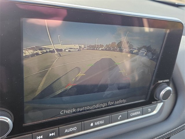 Used 2025 Nissan Rogue S image 19