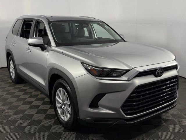 Used 2024 Toyota Grand Highlander XLE image 29