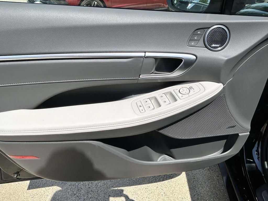 New 2026 Hyundai Sonata Limited FWD image 15