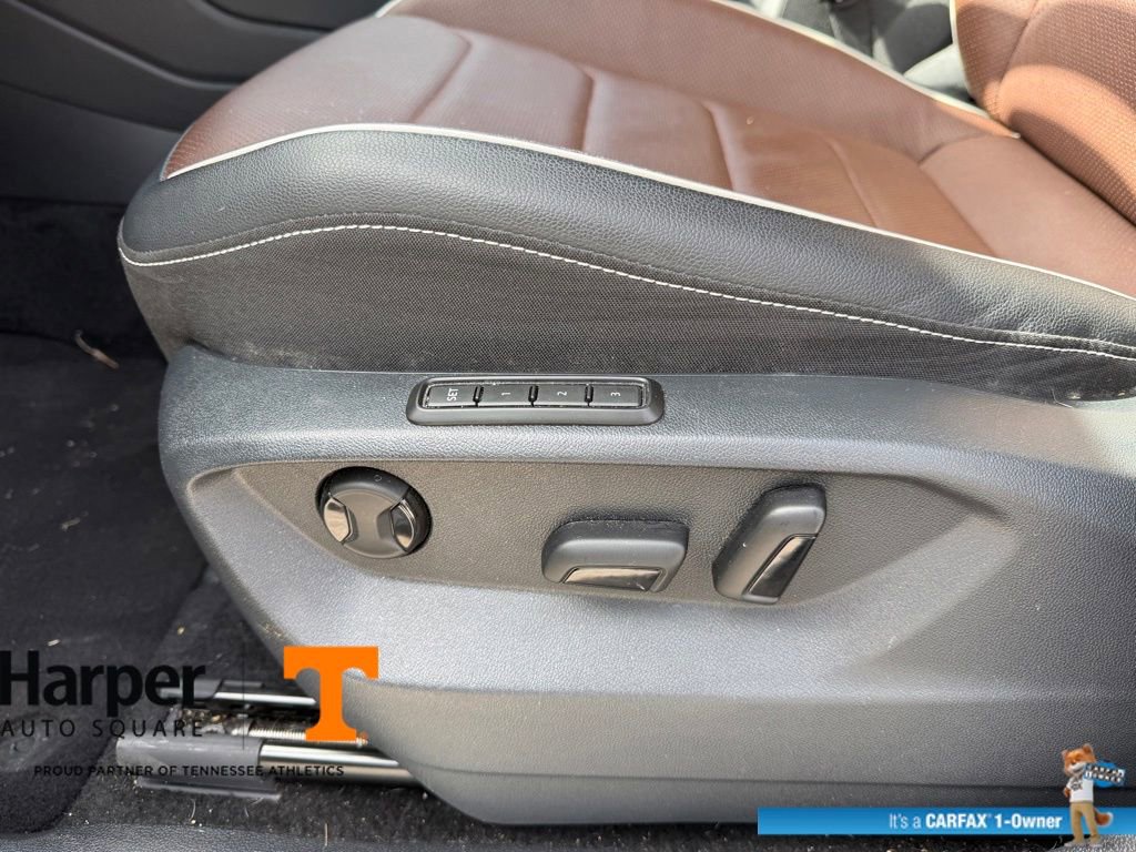 Used 2024 Volkswagen Tiguan SEL R-Line image 18