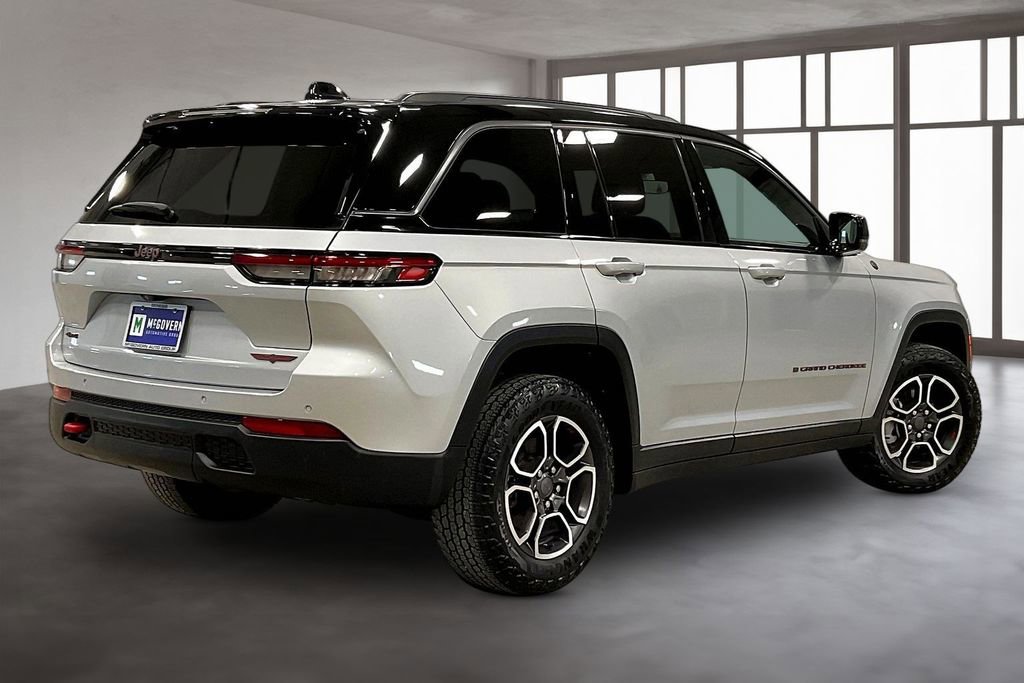 Used 2022 Jeep Grand Cherokee Trailhawk AWD/4WD image 6