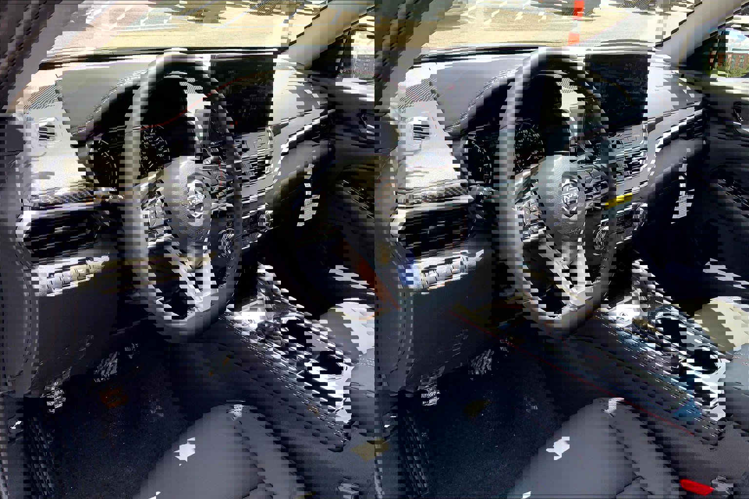 New 2025 Nissan Altima 2.5 SR image 9