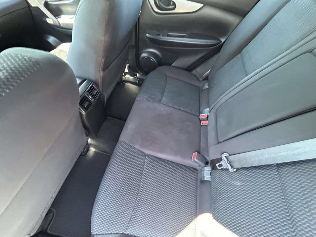 Used 2017 Nissan Rogue Sport S w/ S Appearance Package FWD image 11