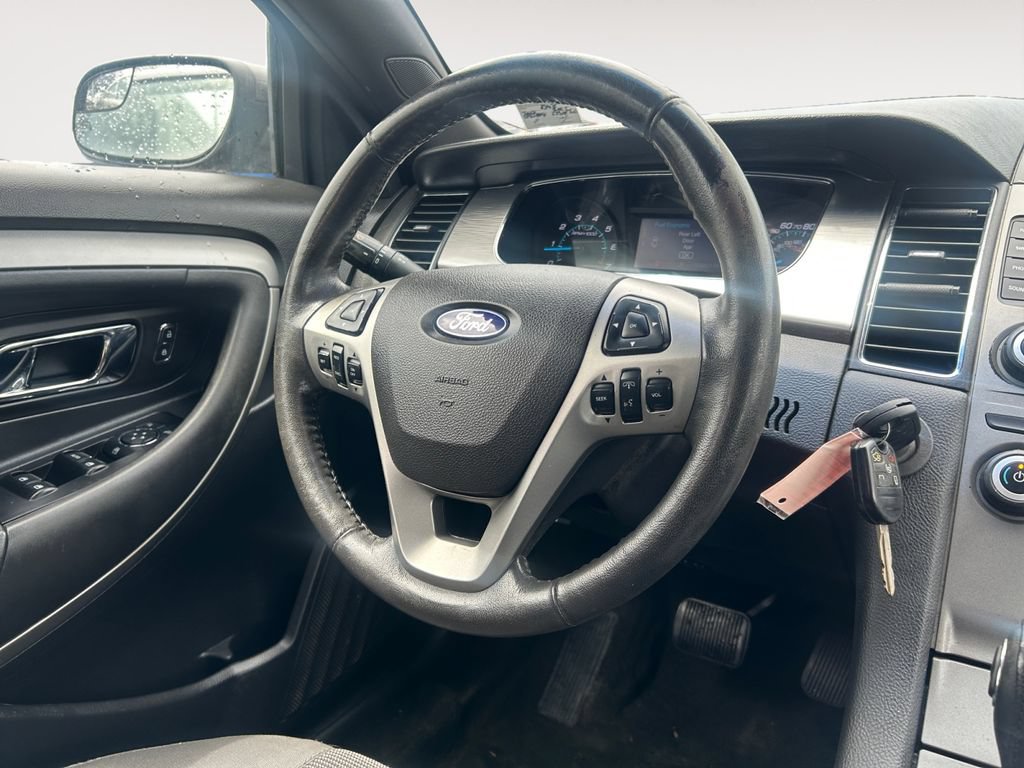 Used 2015 Ford Taurus SEL FWD image 12