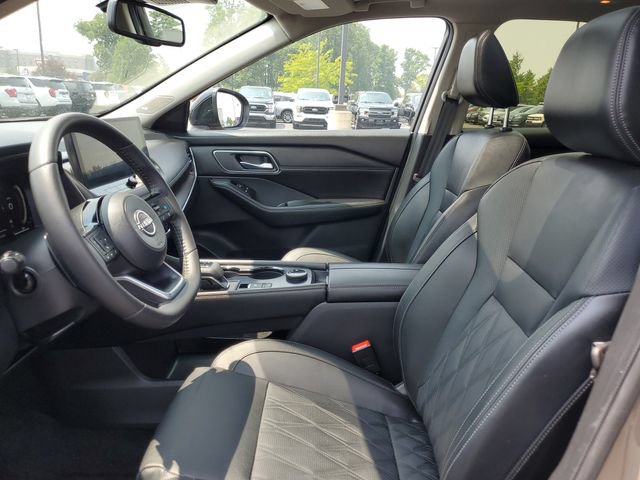 Used 2024 Nissan Rogue Platinum AWD/4WD image 9