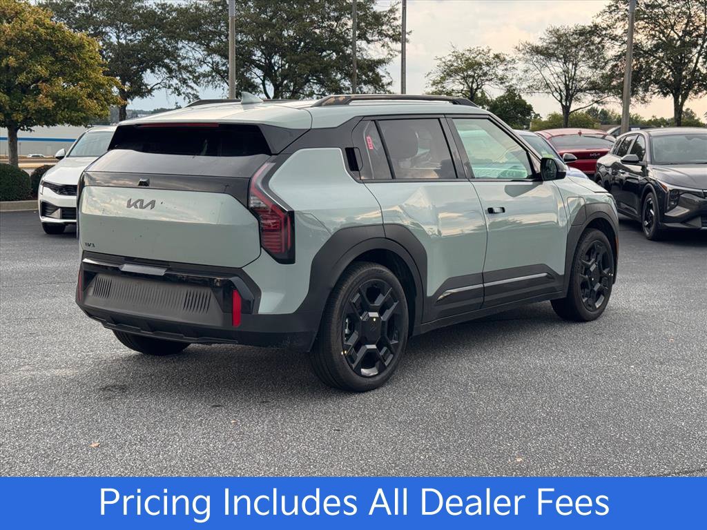 New 2027 Kia EV3 Wind FWD image 3