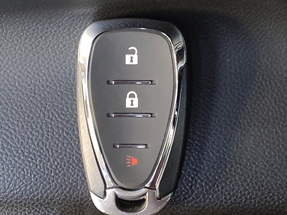 Used 2018 Chevrolet Equinox LT FWD image 32