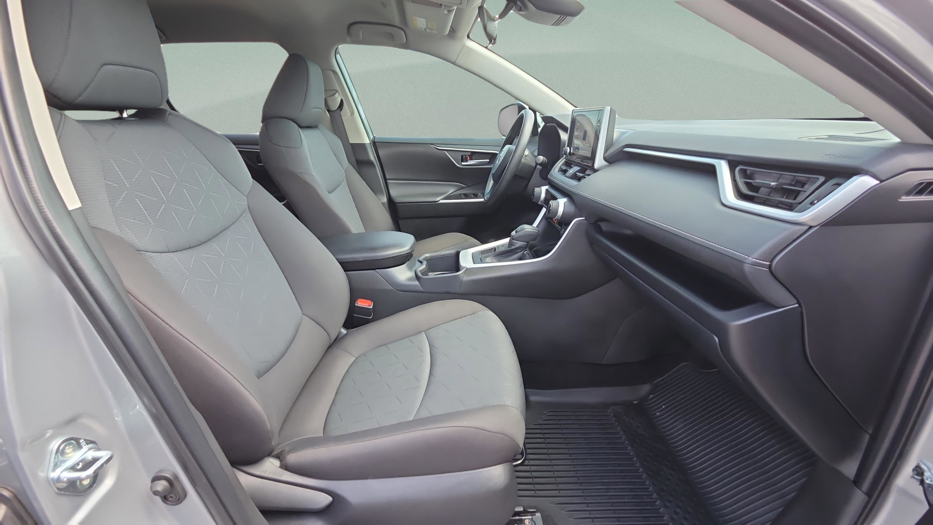 Certified 2025 Toyota RAV4 XLE AWD/4WD image 16