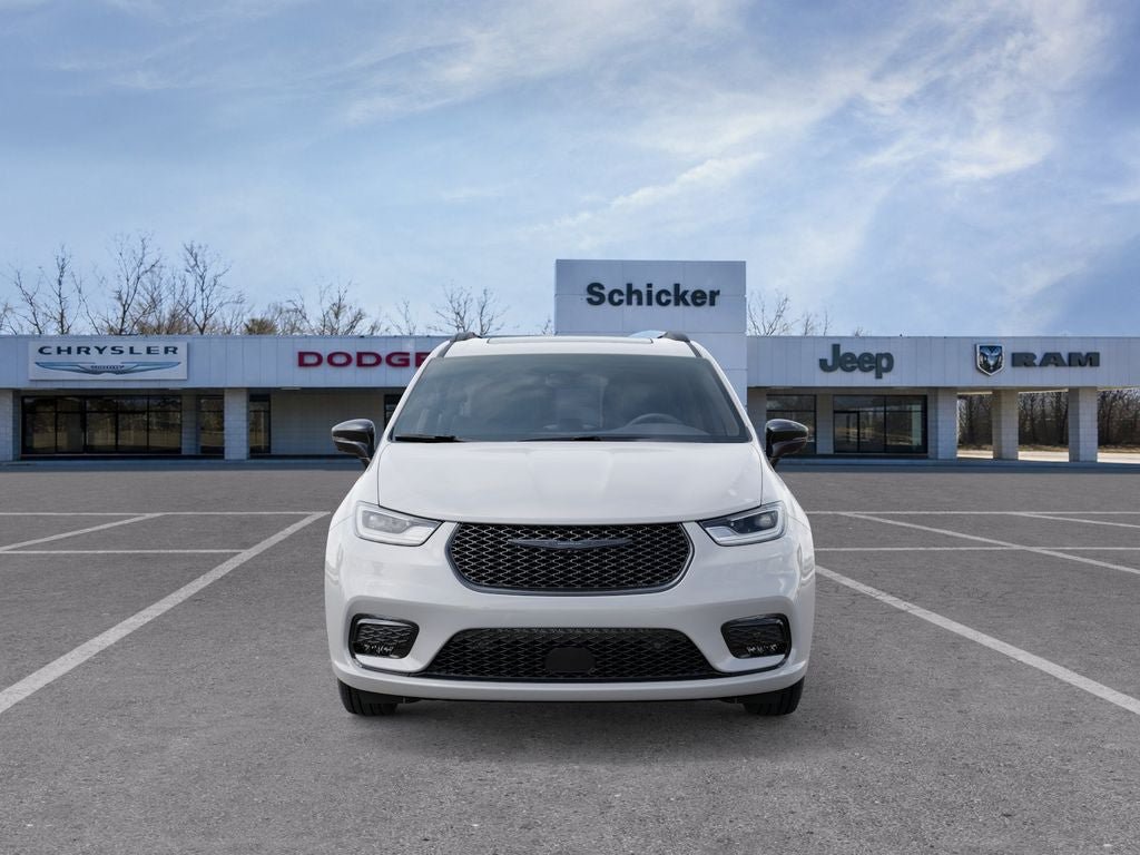 New 2026 Chrysler Pacifica Limited w/ S Appearance Package FWD image 6