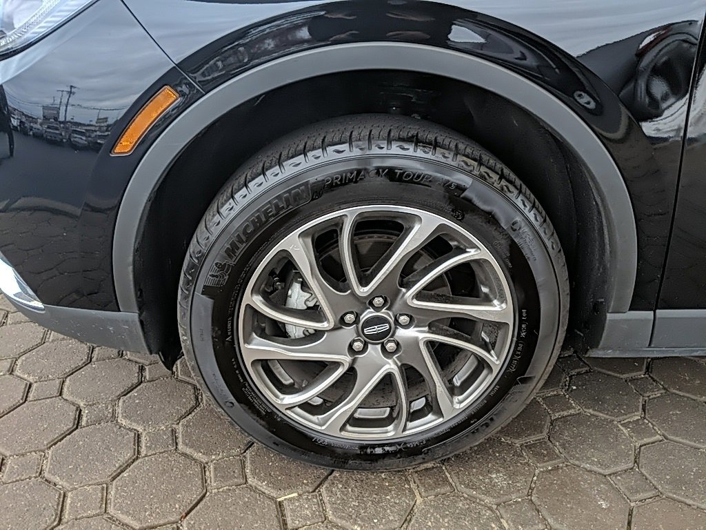 Certified 2022 Lincoln Corsair AWD w/ Equipment Group 101A image 9