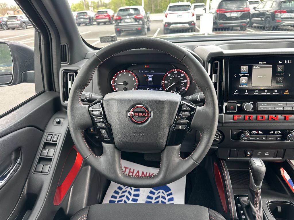 Used 2025 Nissan Frontier PRO-4X AWD/4WD image 18
