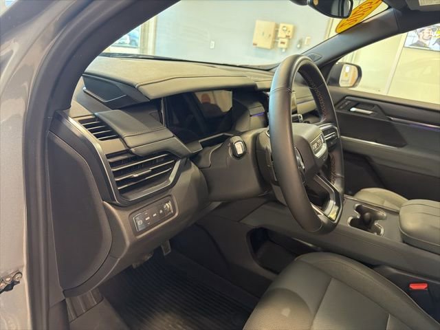 Used 2025 GMC Acadia AT4 w/ LPO, Floor Liner Package image 25