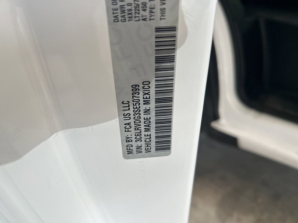 Used 2025 RAM ProMaster 2500 w/ Convenience Group FWD image 36