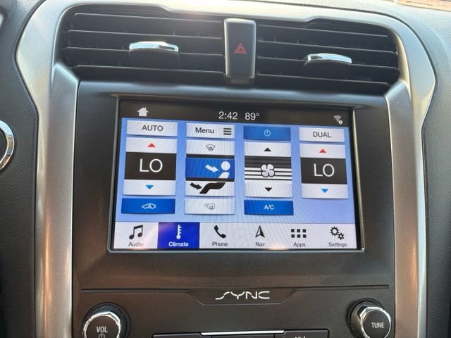 Certified 2019 Ford Fusion SE FWD image 23