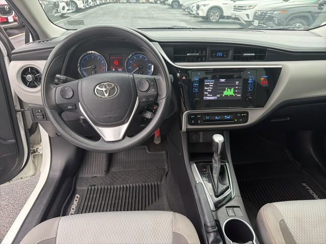 Used 2019 Toyota Corolla LE image 18