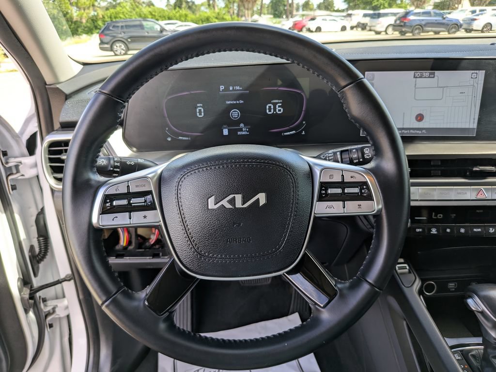 Certified 2024 Kia Telluride S FWD image 29