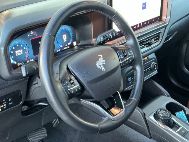 Used 2025 Ford Bronco Sport Outer Banks w/ Outer Banks Tech Package+ AWD/4WD image 13