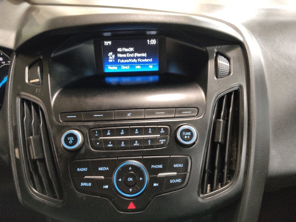 Used 2018 Ford Focus SE image 25