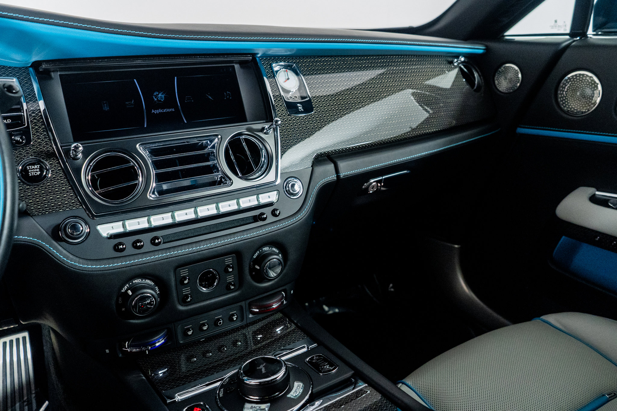 Used 2020 Rolls-Royce Wraith image 39